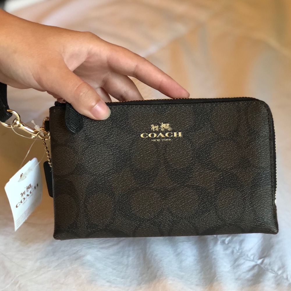 Coach Signature Double Corner Zip Wallet